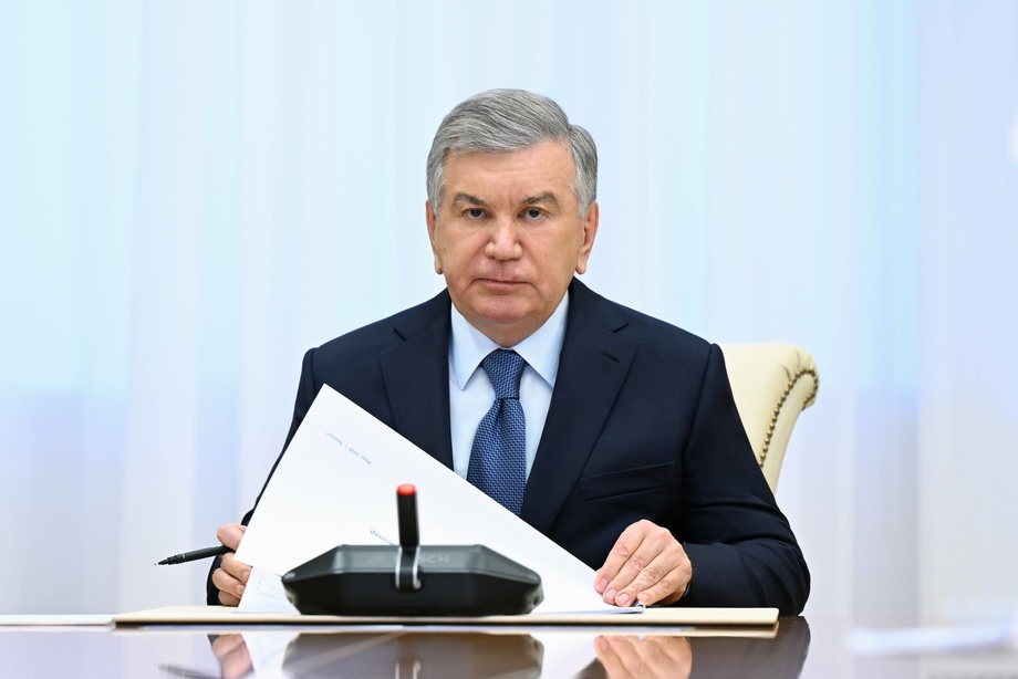 Президент нефт ва газ қазиб чиқариш бўйича режаларни қаттиқ назоратга олишни топширди