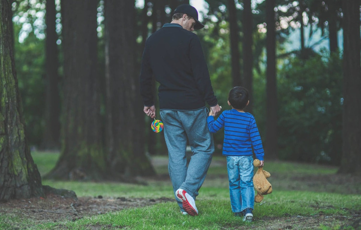 Тўрт ёшида ўғирланган хитойлик 21 йилдан сўнг оиласига қайтди