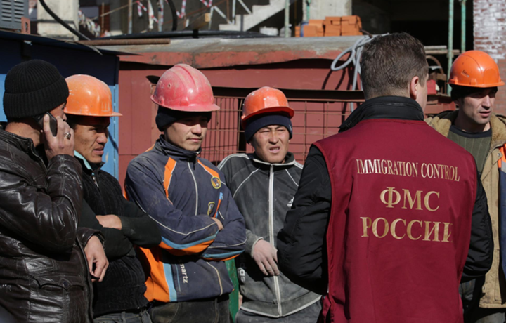 Rossiyadagi o‘zbekistonlik migrantlarga 8,3 ming dollar undirib berildi