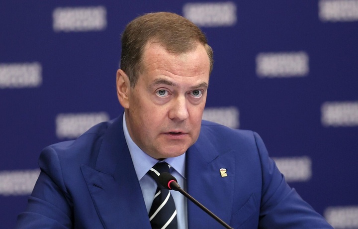 Medvedev Putinning hibsga olinishi bo‘yicha keskin bayonot berdi