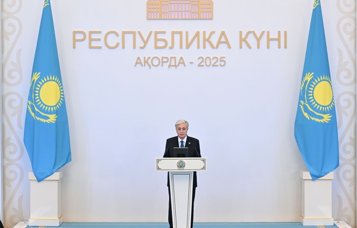 Тўқаев тараққиётга эришишнинг асосий шартини айтди