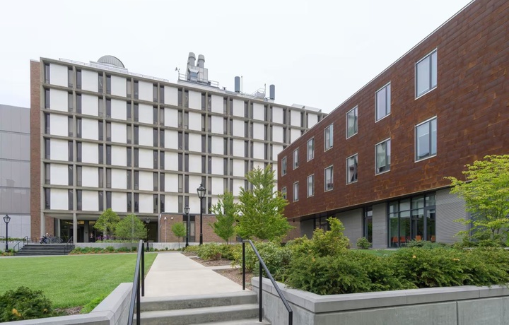 АҚШдаги қадимий университетлардан бирида отишма: қурбон бор