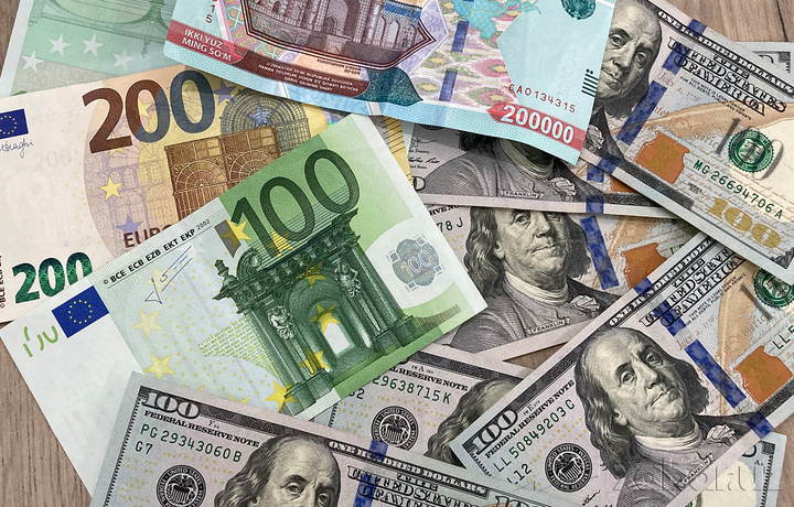 Dollar kursi yana keskin «quladi»