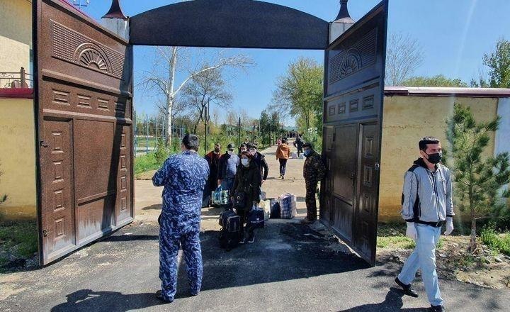 Samarqandda karantinda saqlangan 300ga yaqin kishi o‘z oilasiga qaytdi
