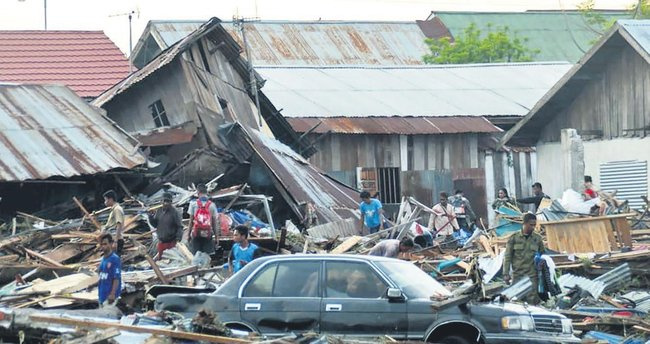 Indoneziyadagi sunami qurbonlari soni 1203 kishiga yetdi