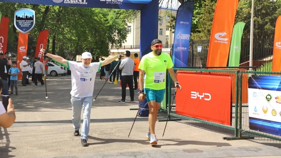 O‘zbekistonlik sportchi bir kunda 100 km masofaga piyoda yuradi