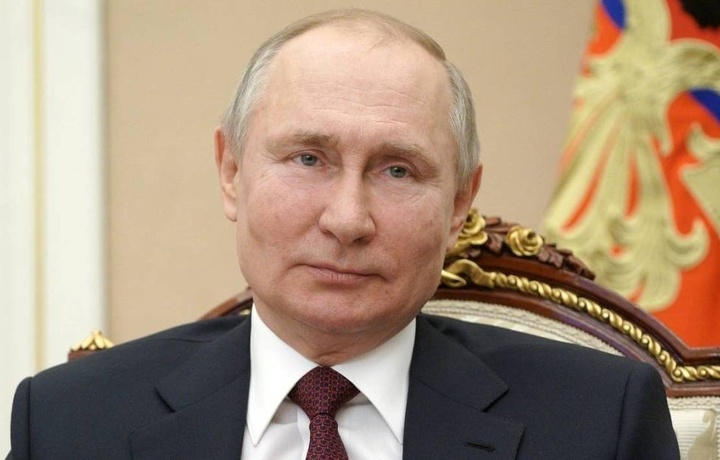 В России объявили дни с 1 по 10 мая выходными