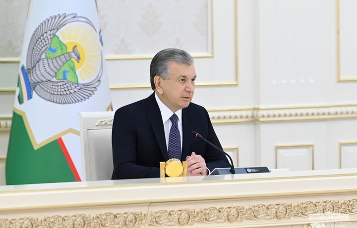 «Tushungan odam yig‘ladi»: Prezident tarixiy voqea haqida gapirdi
