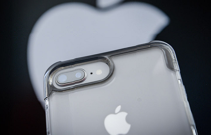 Apple признала дефект iPhone 8