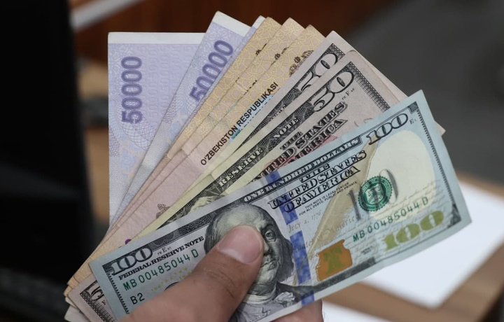 Dollar kursi qatorasiga ikkinchi kun pasaydi