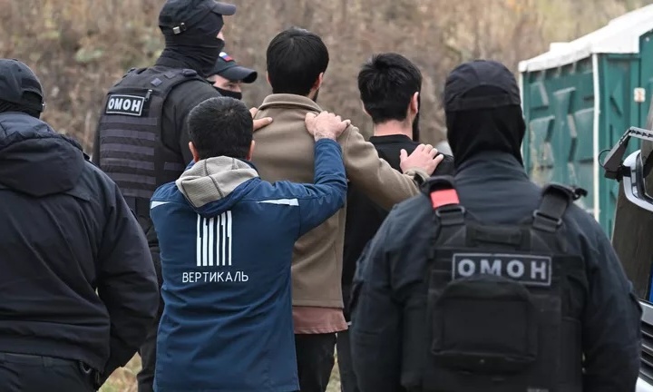 Узбекистан и Россия обсудили соблюдение прав узбекистанцев в ходе миграционных рейдов