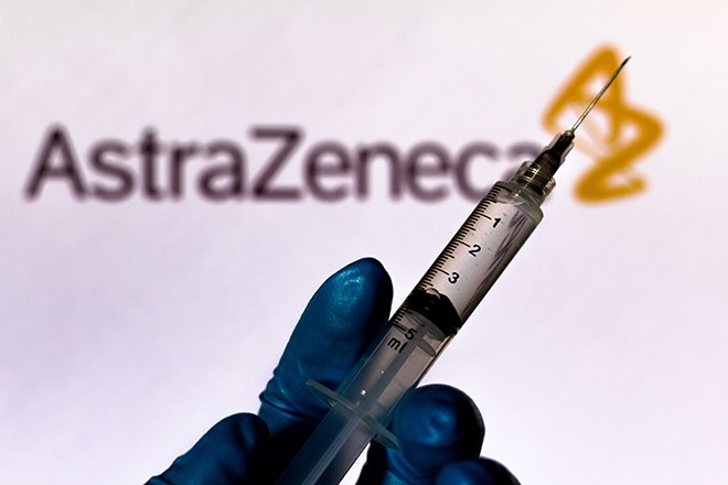 Испытания вакцины AstraZeneca возобновляют в США