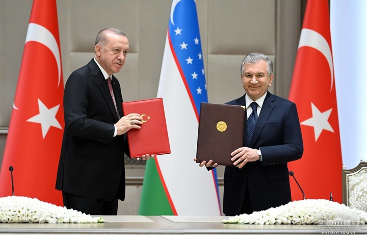 O‘zbekiston-Turkiya o‘rtasida to‘qqizta hujjat imzolandi