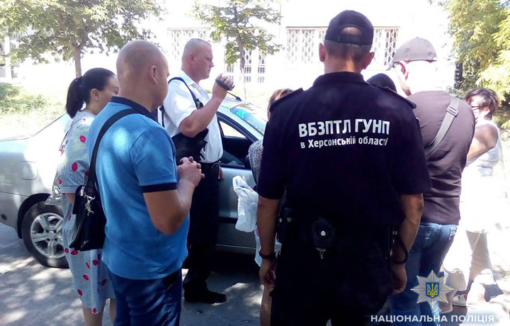 Уч ойлик фарзандини сотаётган она қўлга олинди