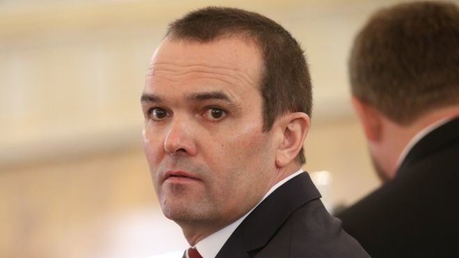 Putinni sudga bergan sobiq gubernator mahkama boshlanmay vafot etdi