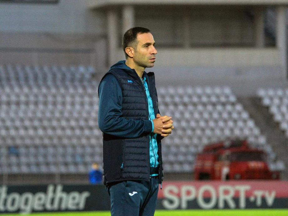 Тимур Кападзе «Навбаҳор» клубини бошқаради