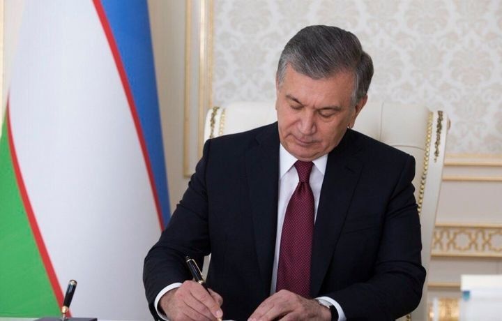 Shavkat Mirziyoyev harbiylar va huquqni muhofaza qilish organlari xodimlarini mukofotladi