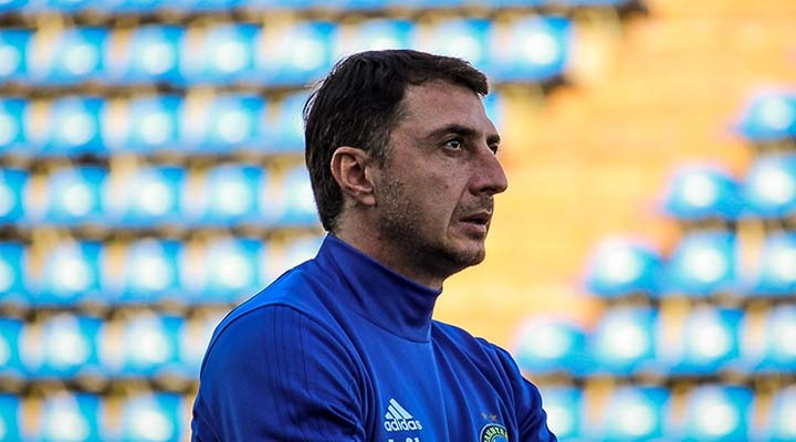 Reyslar yo‘q, ammo Shota Arveladze Turkiyaga uchib ketdi
