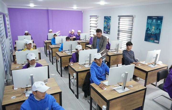 Buxorodagi qishloqda «IT shaharcha» ish boshladi (foto)