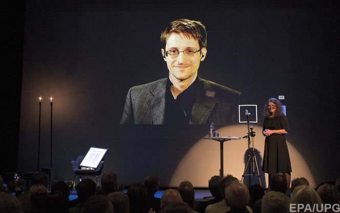Сноуден смартфонларни кибержосусликдан ҳимоя қиладиган мобил иловани тақдим этди