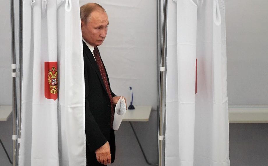 Putin keyingi yil saylovda qatnashishini e’lon qildi