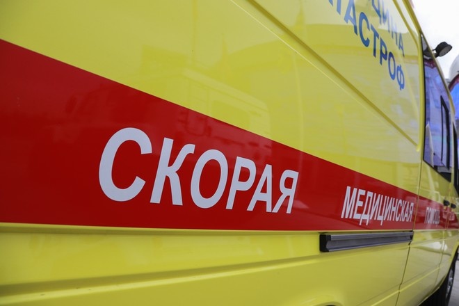 В Москве три человека упали с крыши и погибли