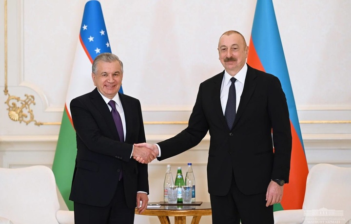 Шавкат Мирзиёев посетит Азербайджан с госвизитом