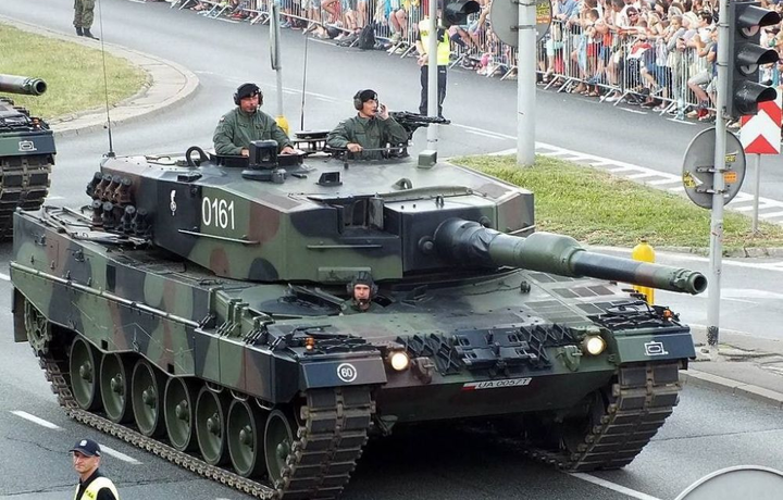 Германия Украинага 80 та Leopard 2 танкларини бериши мумкин