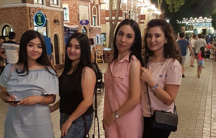 Farangiz Rejametovaning vafotidan 3 daqiqa avval olingan surat
