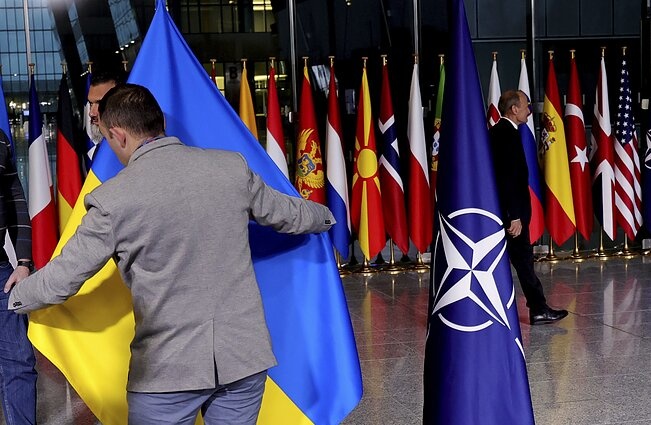 Ukraina qachon NATOga kirishi mumkinligi aytildi