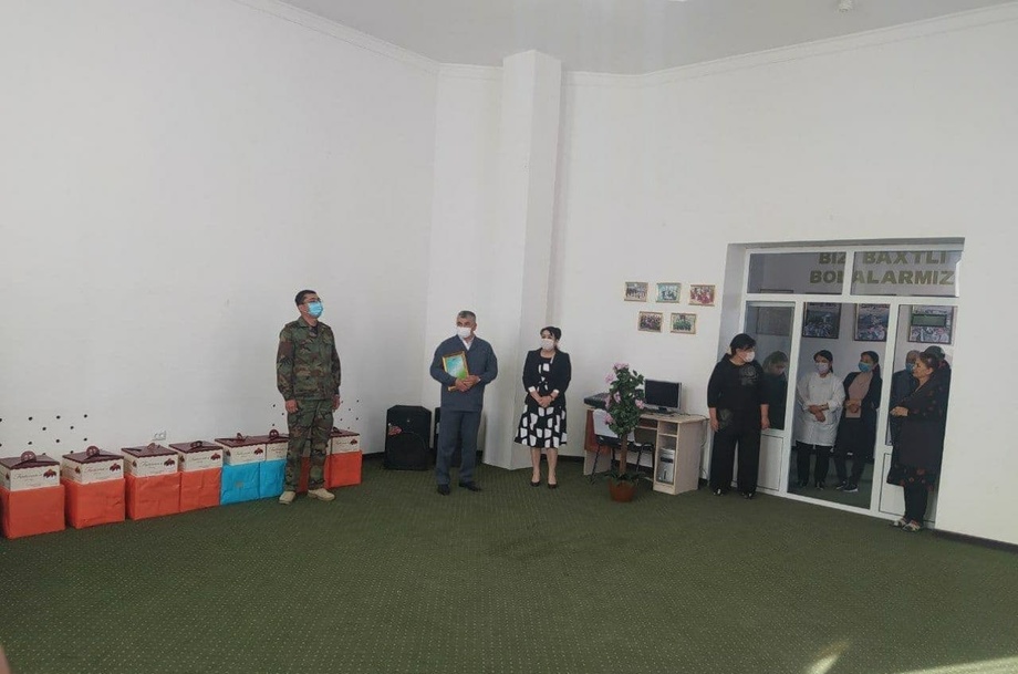 Sirdaryo viloyati hokimi har yilgi an’anasiga sodiq qoldi (foto)