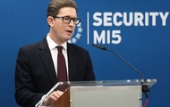 MI5 бош директори Кен МакКаллум.