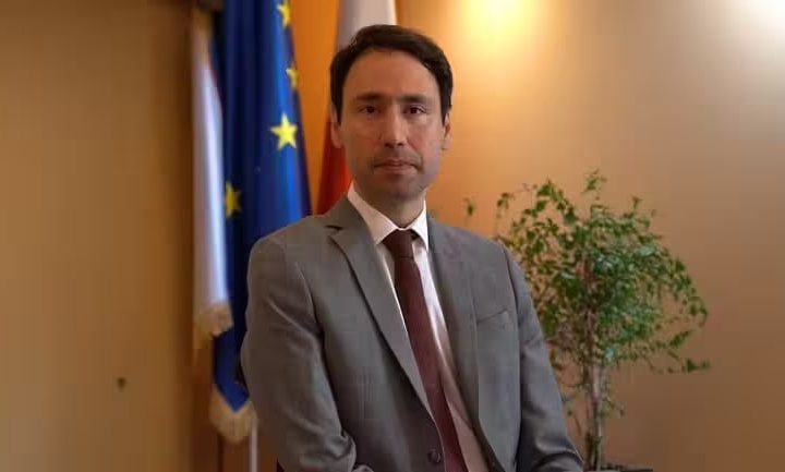 Франция ҳукумати Ўзбекистонга янги элчисини жўнатди