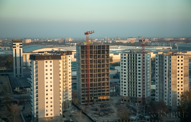 2026 йилдан қурилаётган турар жой мажмуалари фақат давлат тилида номланиши керак бўлади