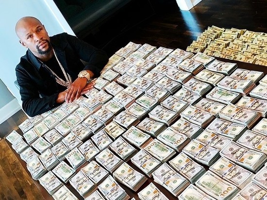 Floyd Meyvezer bitta jangda 20 million dollar pul ishlab oldi