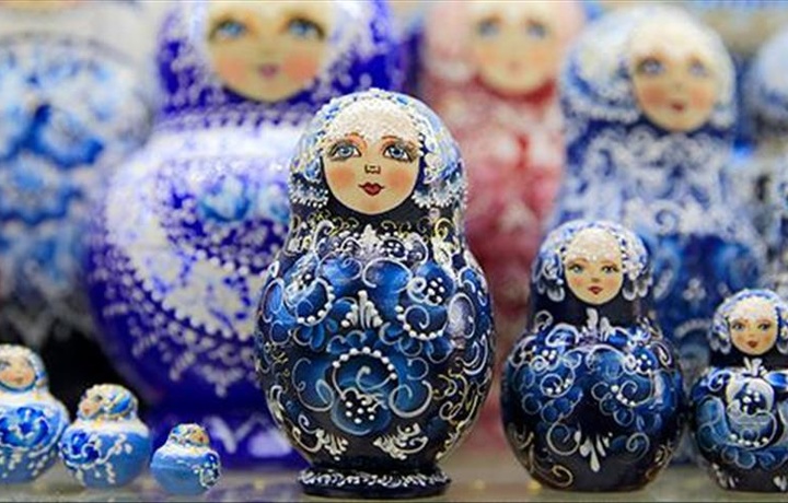 Российские матрешки популярны у гостей ЧМ-2018 по футболу