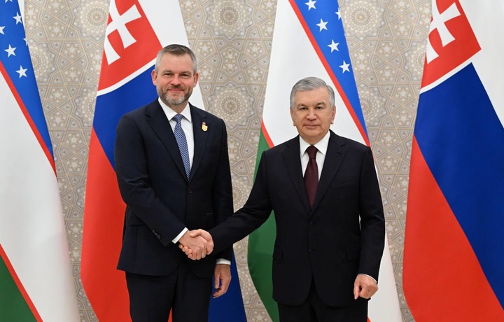 Samarqandda Shavkat Mirziyoyev va Slovakiya prezidenti o‘rtasida muzokara bo‘lib o‘tdi