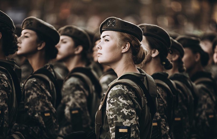 Украина армиясида қанча аёл ҳарбий борлиги очиқланди