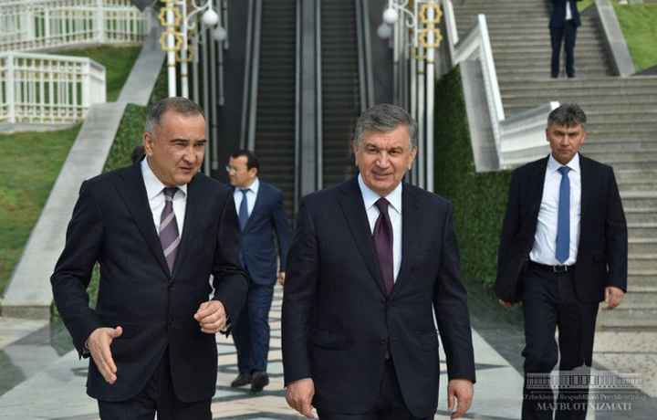 Shavkat Mirziyoyev Toshkentni aylanadi