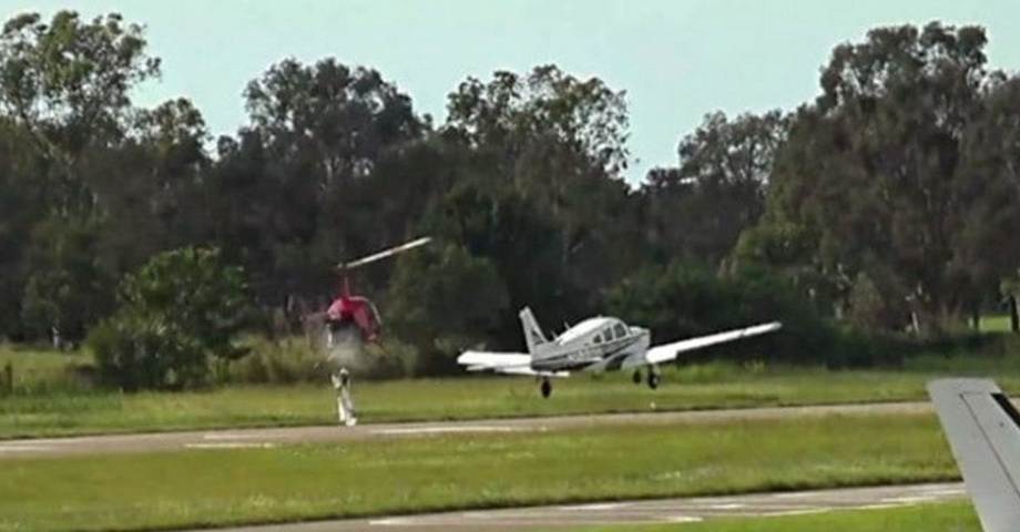 Момент столкновения вертолёта с самолётом во Флориде (видео)