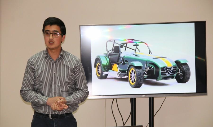 Ученик лицея создал экономичный автомобиль движущийся со скоростью 160 км в час