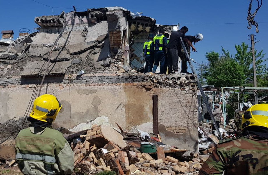 Toshkent viloyatidagi uyda sodir bo‘lgan portlash tafsilotlari aytildi (foto)