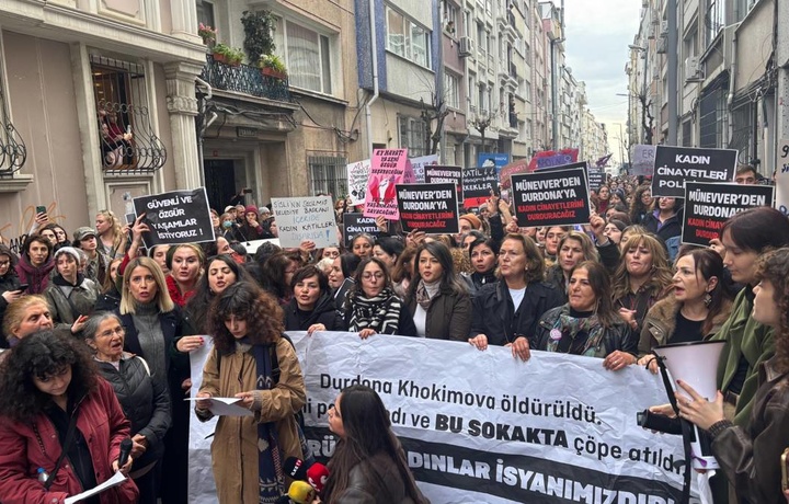 В Турции тысячи женщин вышли на митинг после зверского убийства гражданки Узбекистана