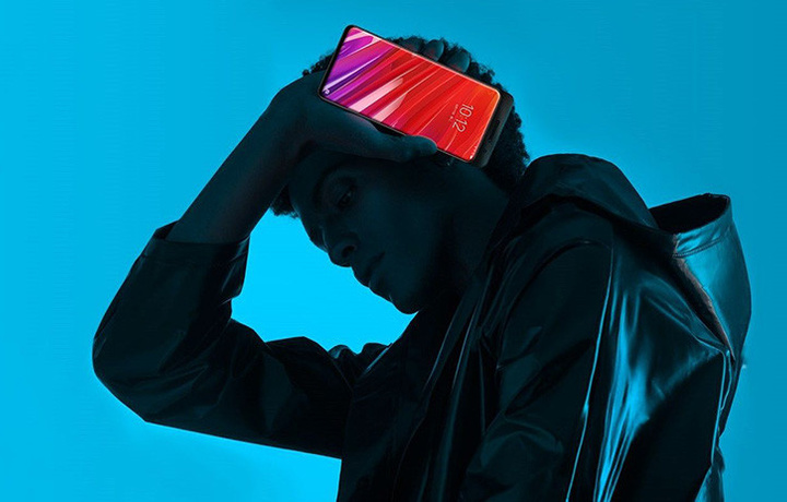 Lenovo представила смартфон-слайдер Z5 Pro