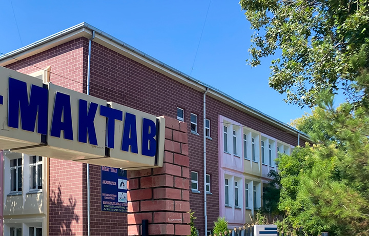 В Алмалыке школьница умерла после «воспитательной» беседы в школе