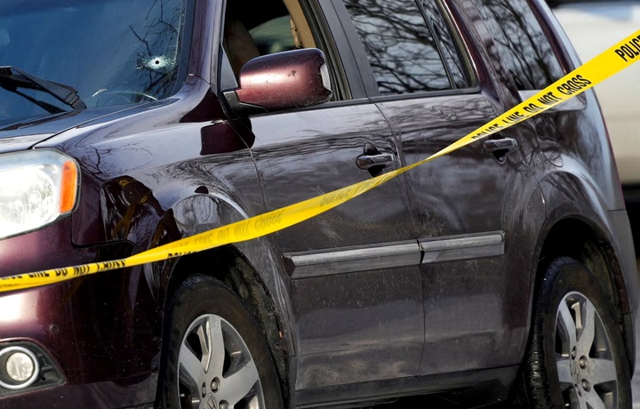 В США сотрудник Иммиграционной службы застрелил 37-летнюю женщину