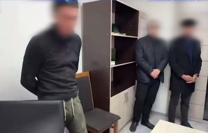 Ишқий танишув 700 долларлик «шантаж» билан якунланди