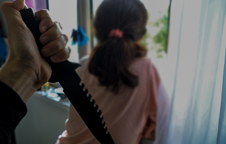 В Фергане мужчина зарезал жену и двухлетнюю дочь