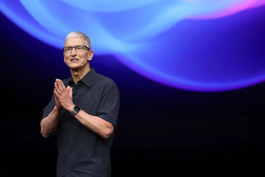 Тим Кук покидает пост генерального директора Apple