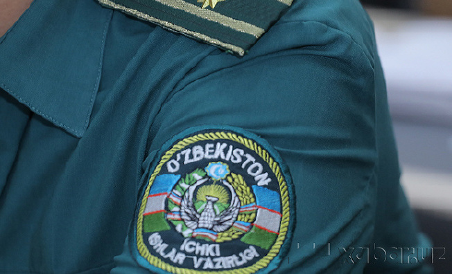 Ички ишлар органлари ходимлари неча ёшда пенсияга чиқади?